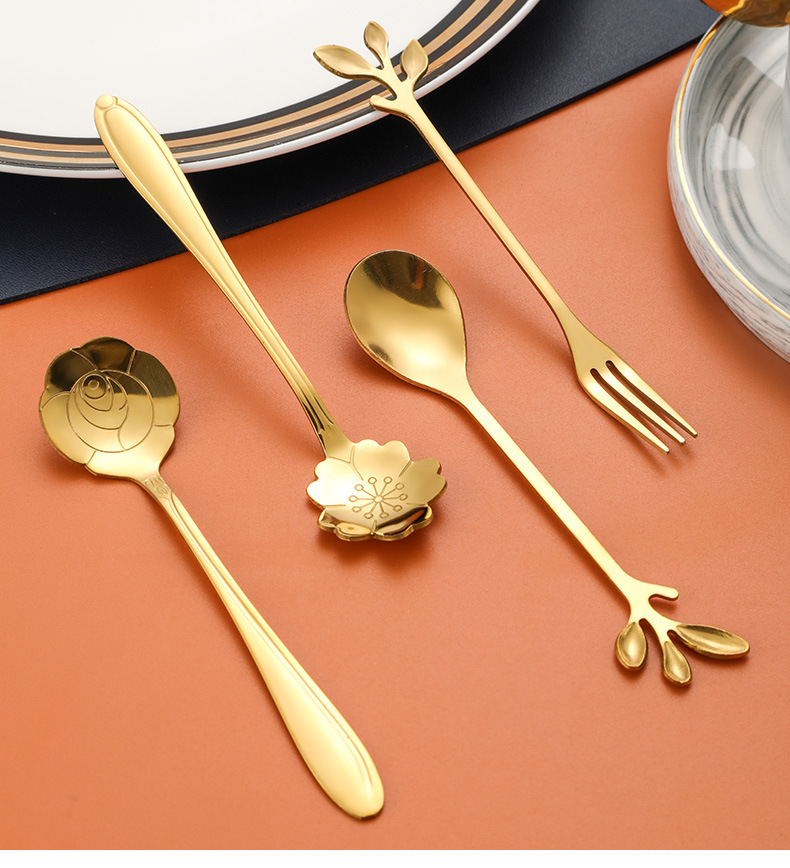 4 pcs set spoons and fork